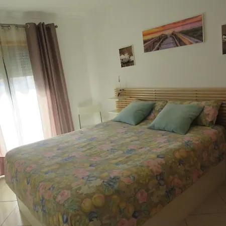 Apartamento T2 Em Condomínio Privado Com Piscina – Manta Rota